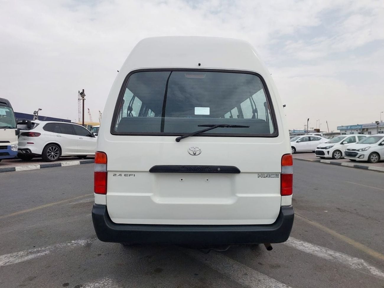 تويوتا هاياس TOYOTA HIACE VAN RHD 2000 MODEL 2.4 L PETROL MANUAL(PM02940)