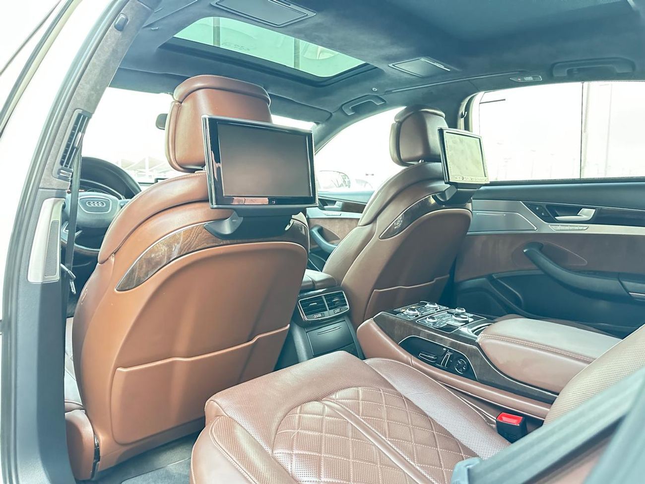 Audi A8 Audi A8L_Gcc_2017_Excellent_Condition _Full option