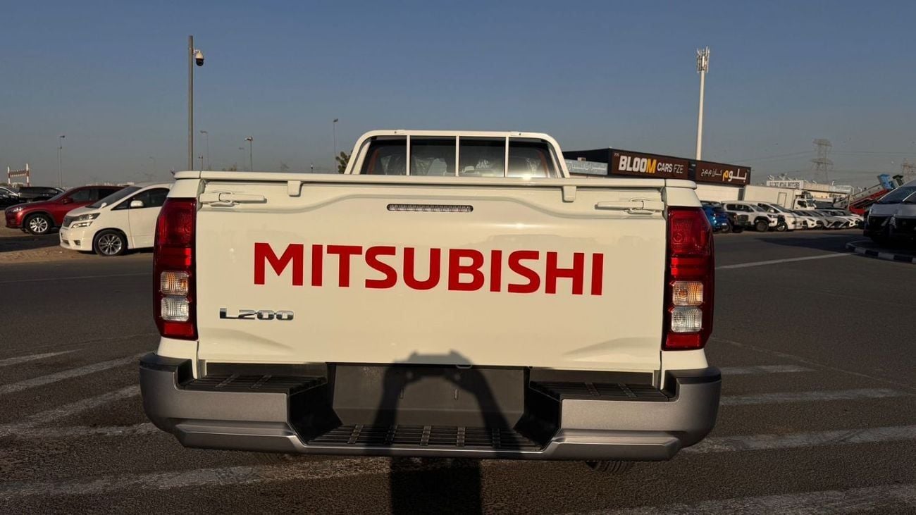 Mitsubishi L200 SINGLE CABIN 2.4L 4X4