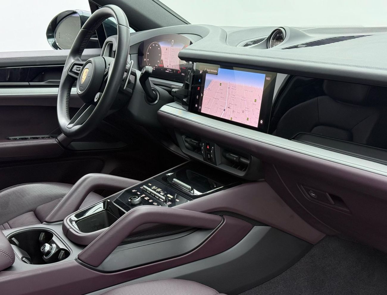 Porsche Cayenne Base Coupe 2024 Porsche Cayenne, Premium Package, Agency Warranty, Full Service History, GCC