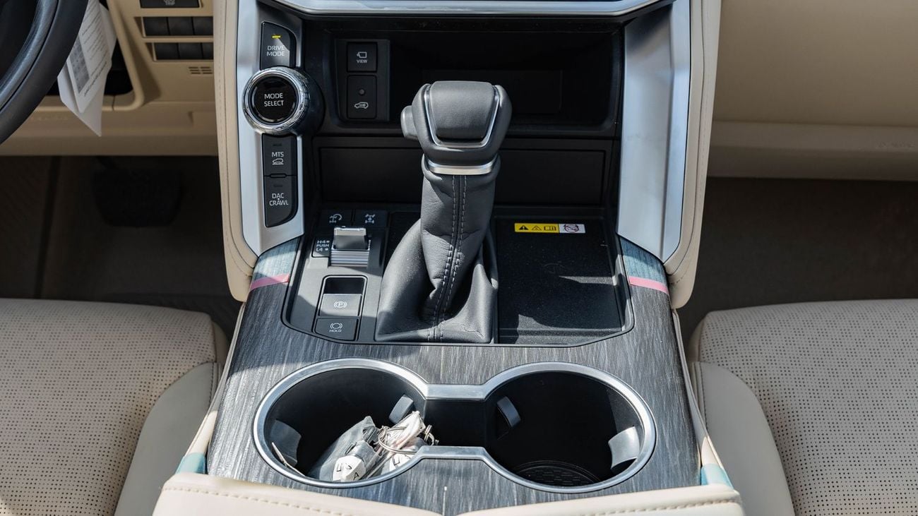 تويوتا لاند كروزر 2026 Toyota Land Cruiser 300 VXR 3.5L Twin Turbo AT Petrol (Black-Beige)