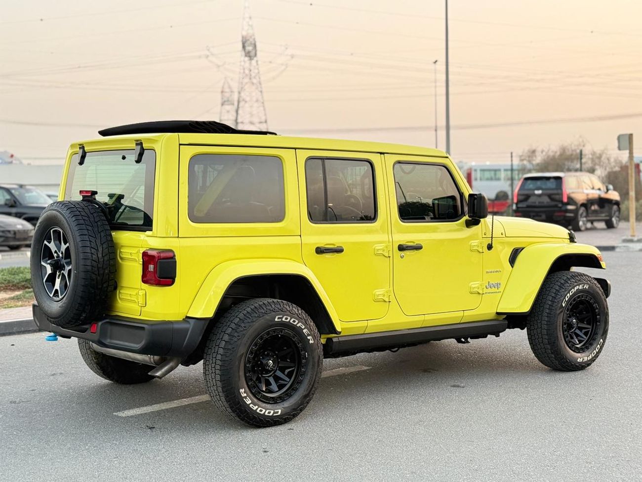 جيب رانجلر Hybrid Sahara 4XE Edition sport 2023