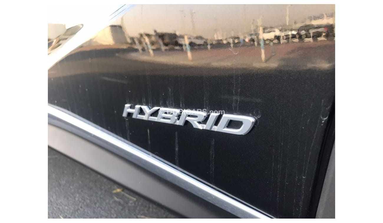 لكزس RX450h بالتينيوم