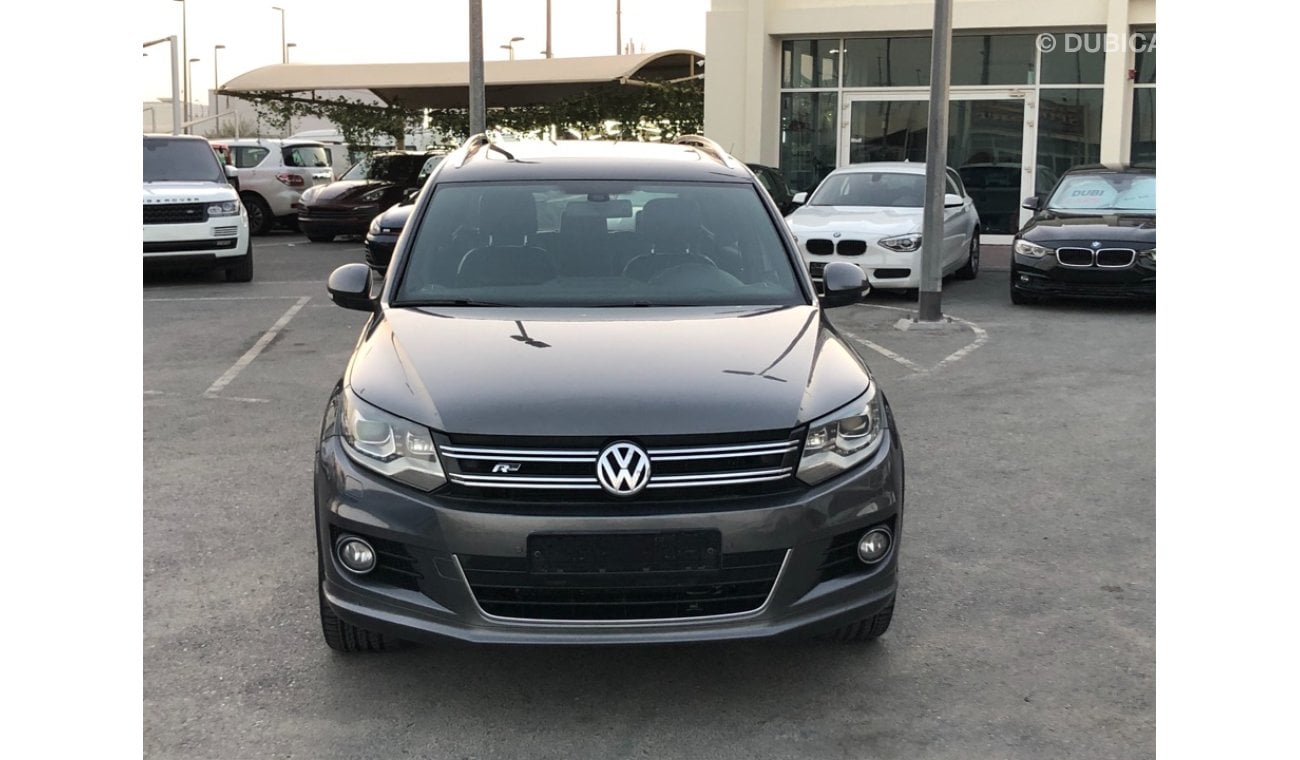 Volkswagen Tiguan TIGUN S MODEL 2014 GCC car perfect condition full option low mileage