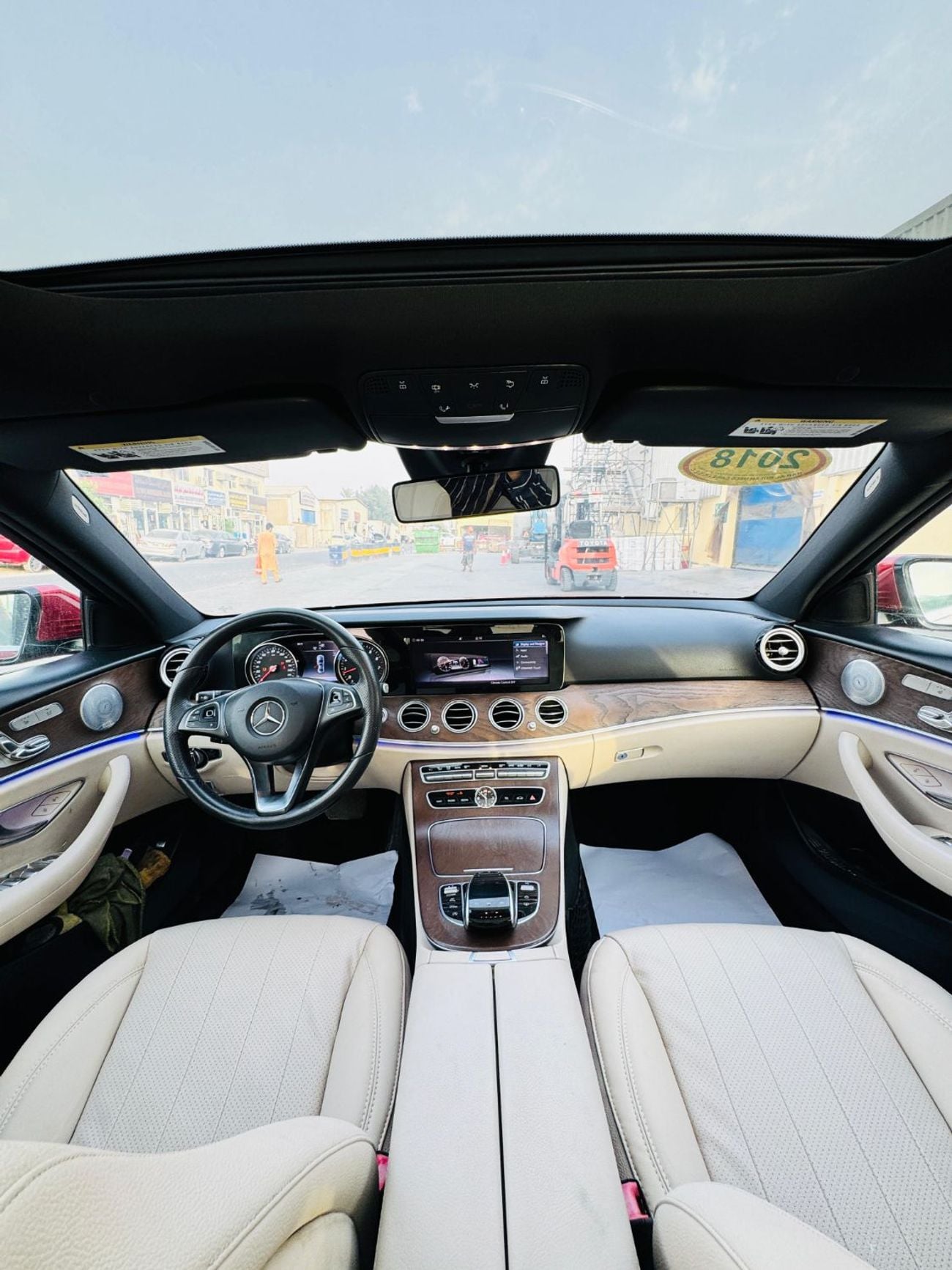 Mercedes Benz E300 AVANTGARDE SPORT