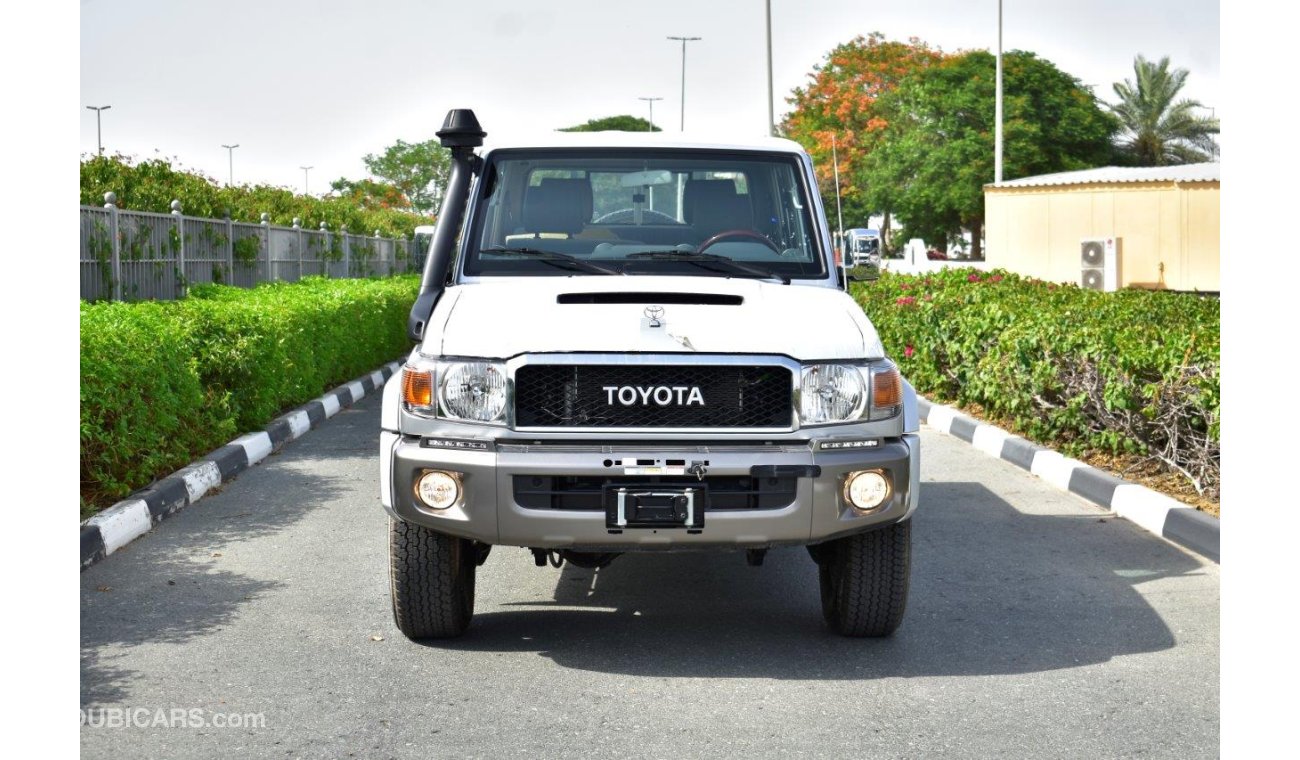 تويوتا لاند كروزر بيك آب Double Cab LX Limited V8 4.5L Diesel MT 4x4