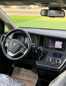 Toyota Sienna 3.5 limited AWD