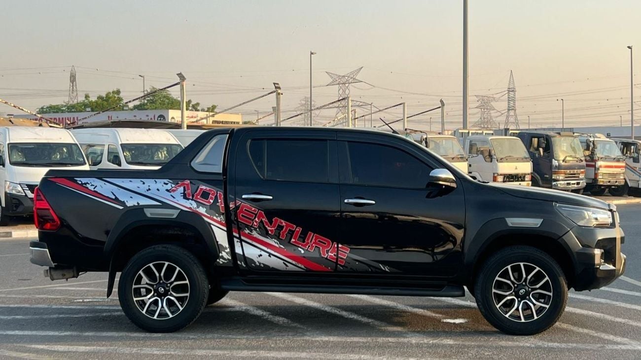 Toyota Hilux 2018 Toyota Hilux GL Black Edition Advanture Modified - 2.7L V4 - AWD 4x4- 360* CAM - Push Start - P
