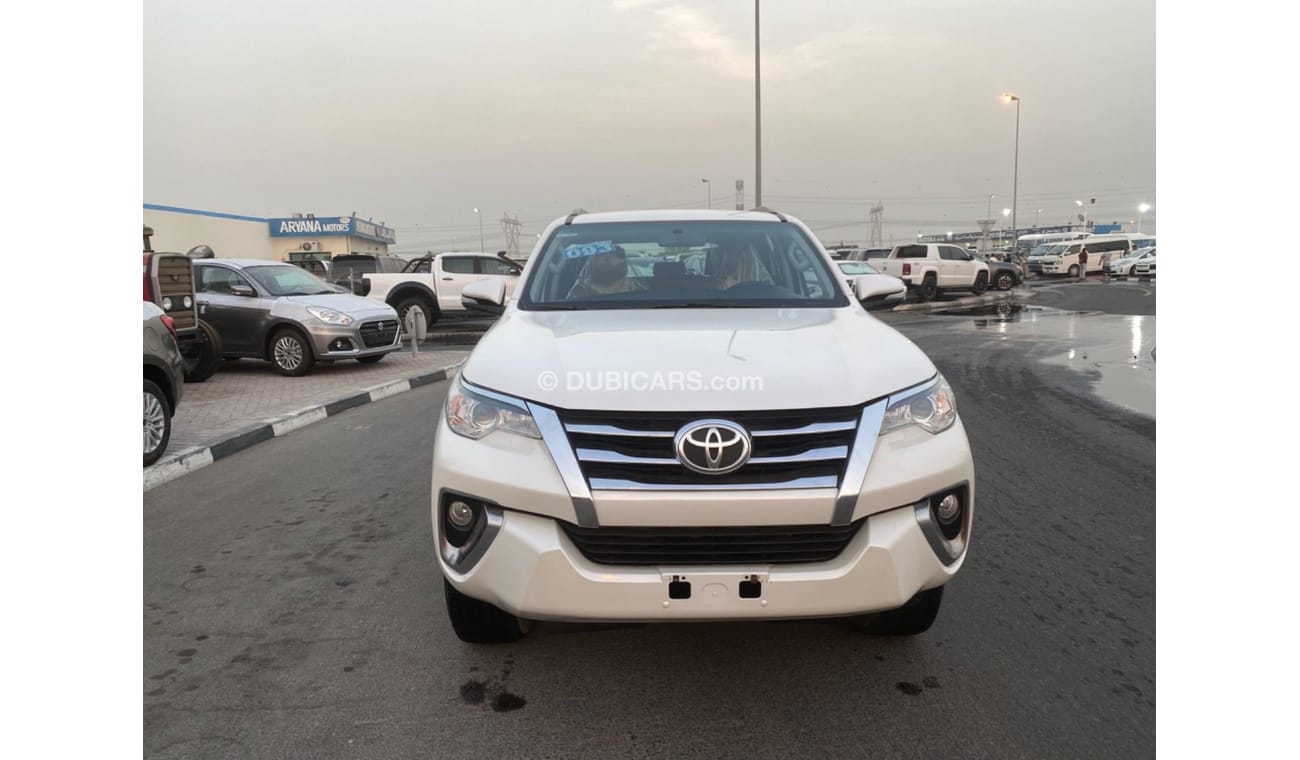 تويوتا فورتونر Full option clean car h