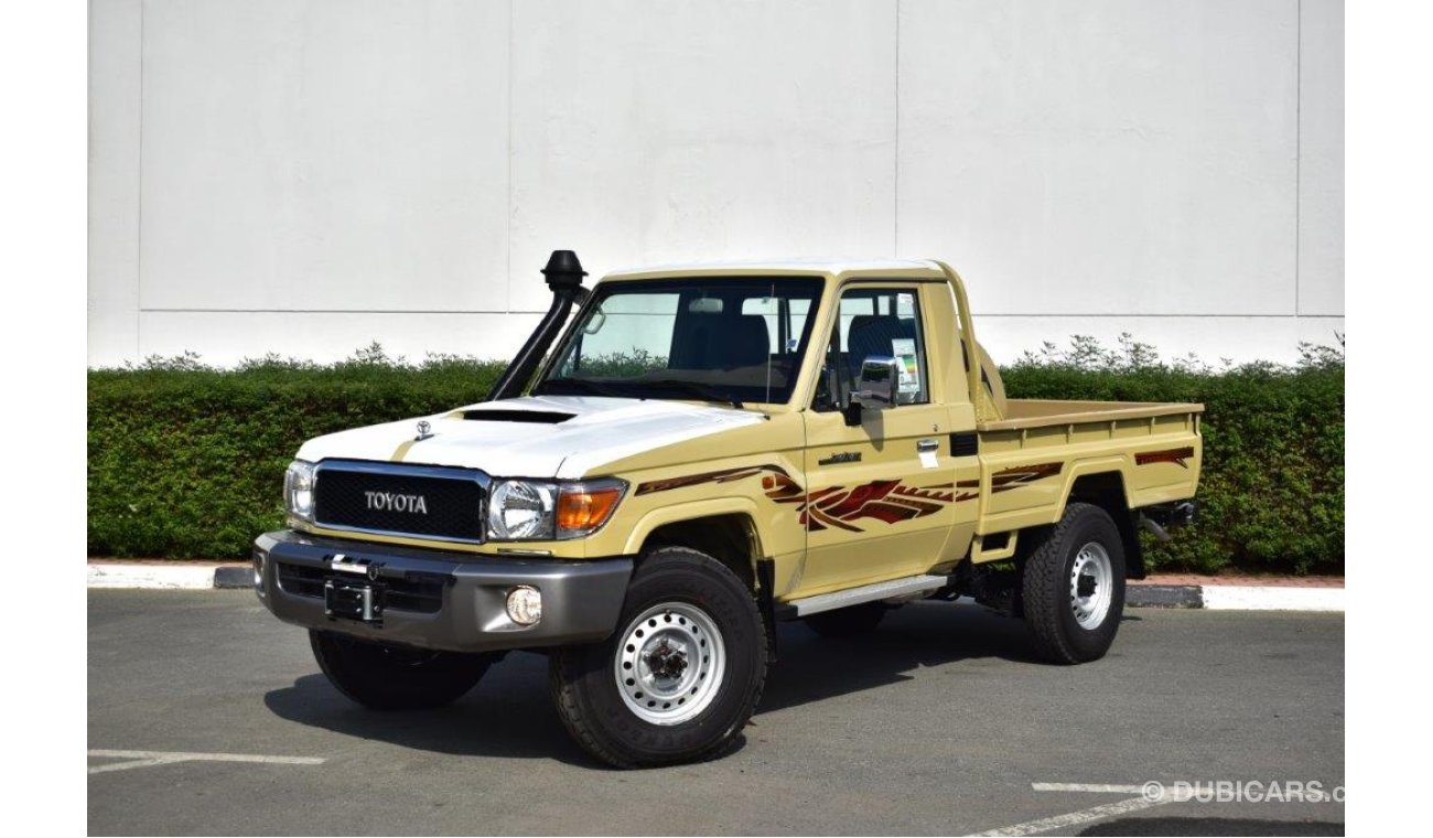 تويوتا لاند كروزر بيك آب 79 Single Cab Pickup LX V8 4.5L Diesel 4WD 3 Seater Manual Transmission