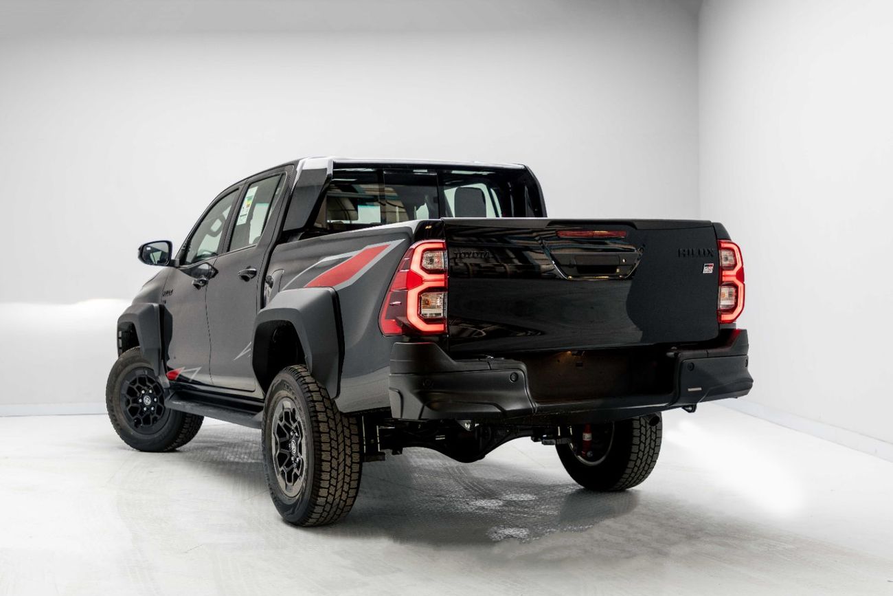 تويوتا هيلوكس 4.0L - Attitude Black Inside GR-S White | Export Only