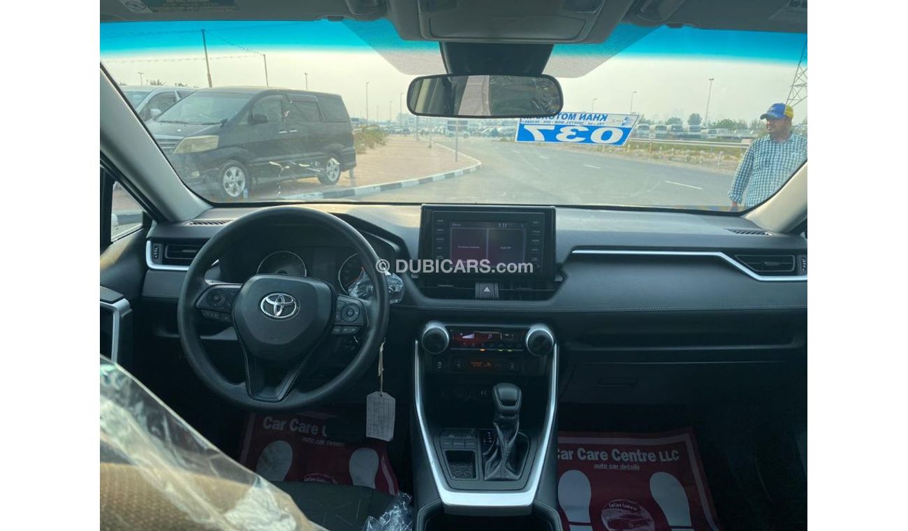 Toyota RAV4 LE AWD SPORTS AND ECO 2.5L V4 2019 AMERICAN SPECIFICATION