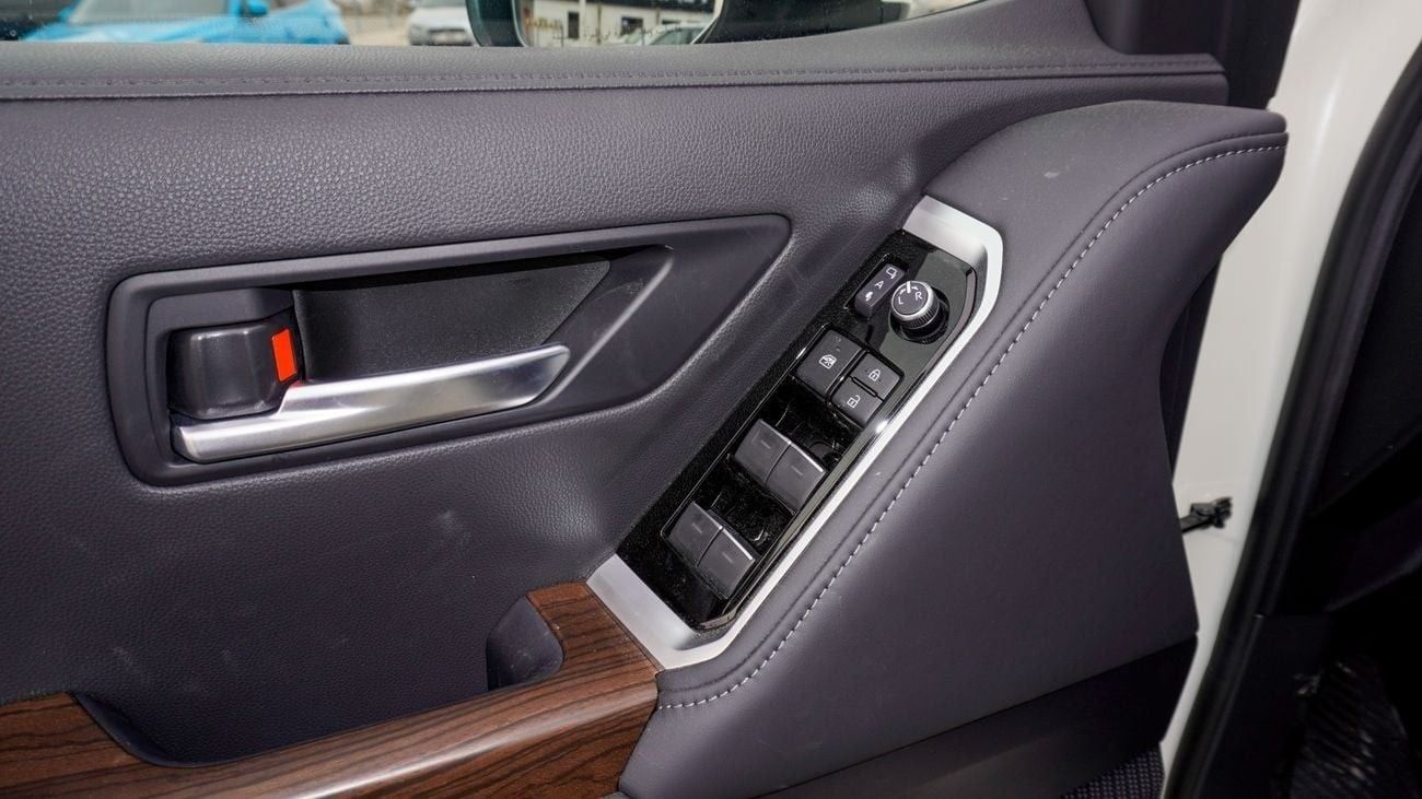 Toyota Land Cruiser GXR 3.5L Twin Turbo Full Option V6