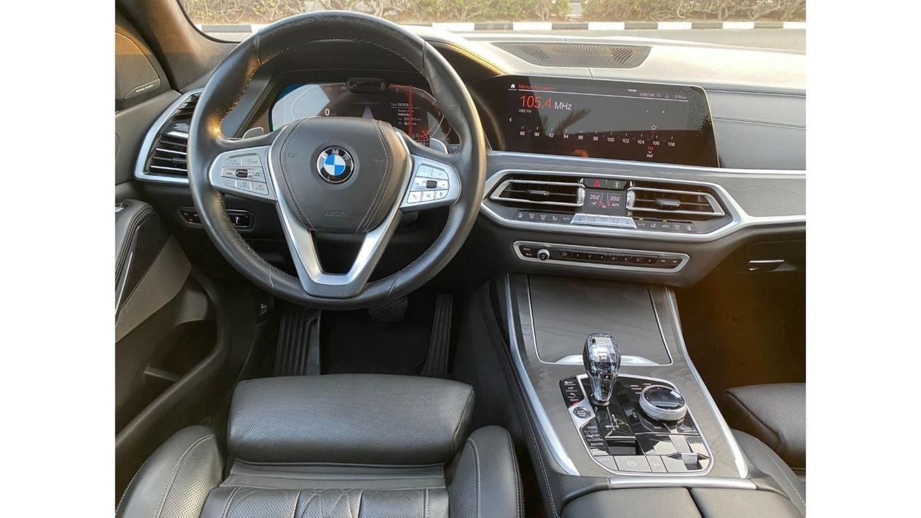 بي أم دبليو X7 40i بيور اكسيلنس