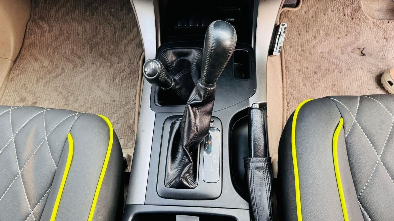 Toyota Prado BLACK LEATHER SEATS | 3.0L DIESEL | RHD | 2006 | REAR VIEW CAMERA | SIDE FENDER HOOD MIRROR