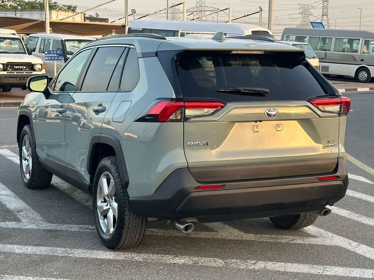 Toyota RAV4 VXR HEV 2021 RAV4 Hybrid 4x4 premium