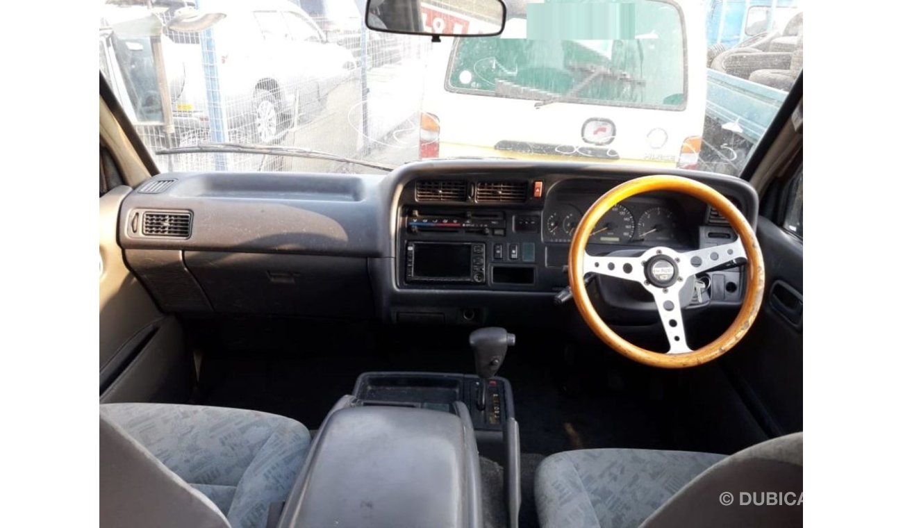 Toyota Hiace Hiace RIGHT HAND DRIVE (Stock no PM 305 )