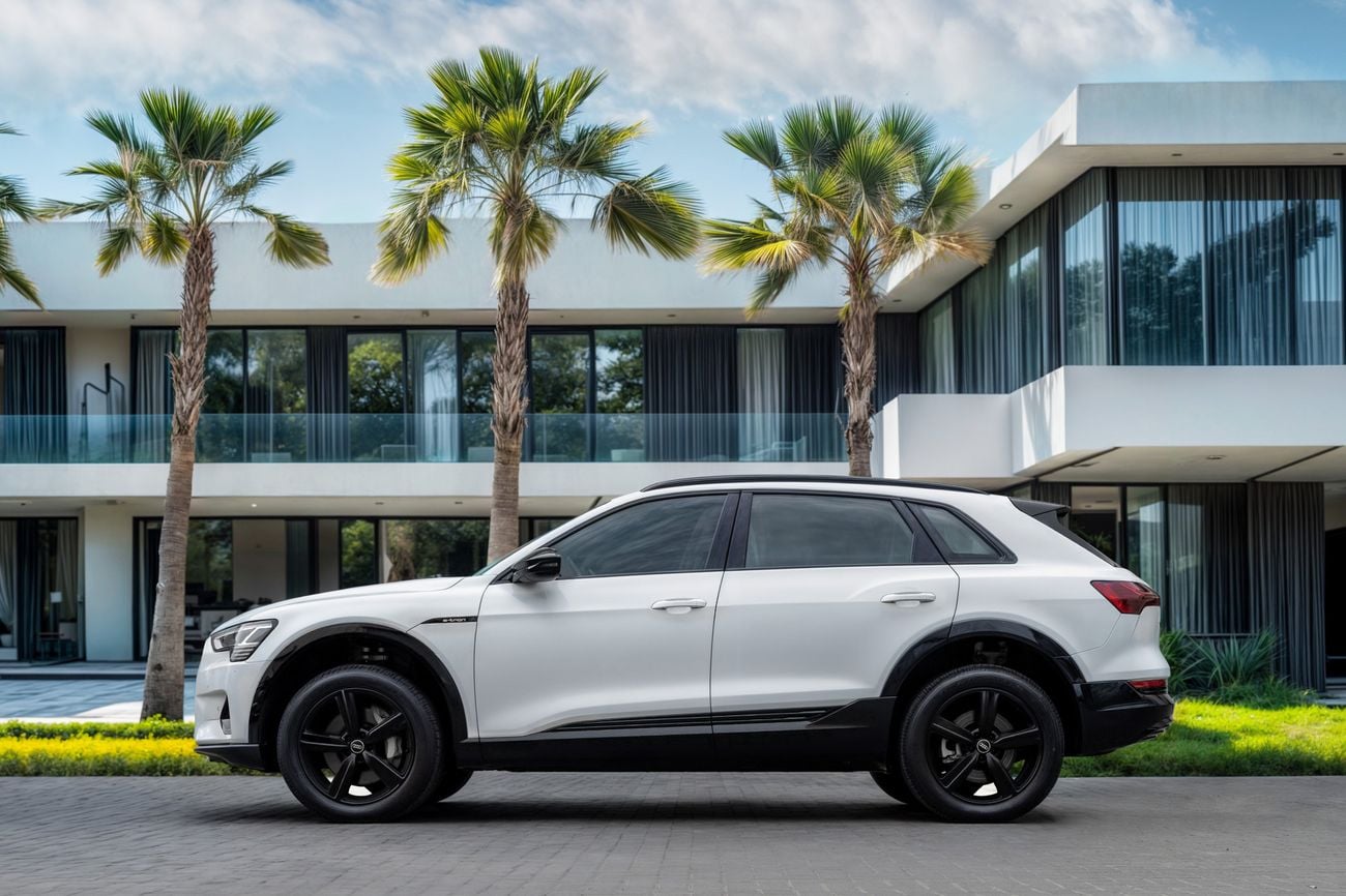 Audi etron E-Tron 55 Quattro Black Edition | 3,036 P.M | 0% Downpayment | E-TRON BLACK EDITION | AGENCY WARRANT