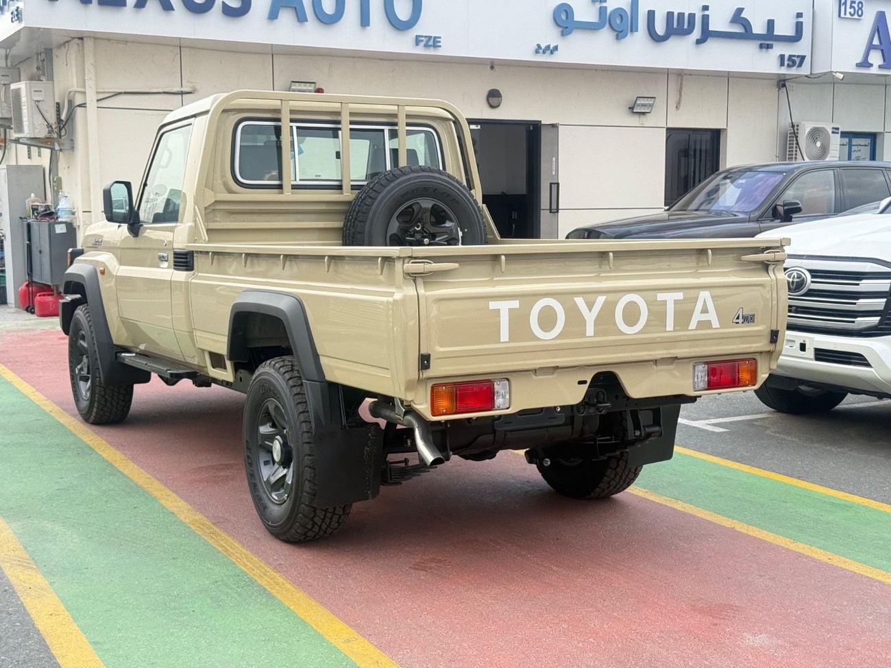 تويوتا لاند كروزر بيك آب LC79 4.2L V6 SINGLE CAB M/T