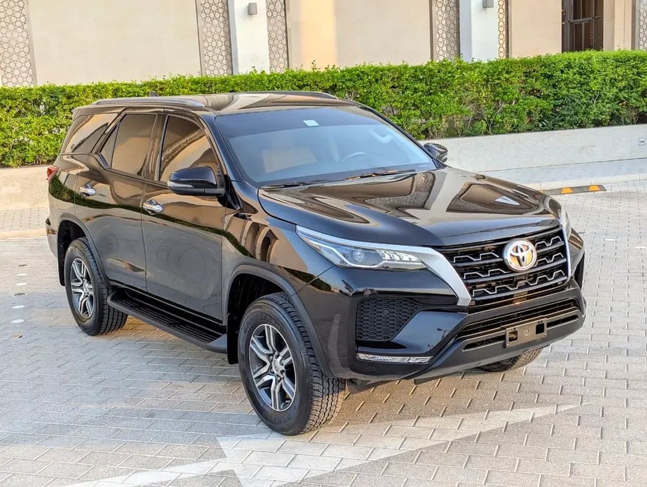 Toyota Fortuner EXR - GCC Specs - Original Paint Low Mileage Accident Free