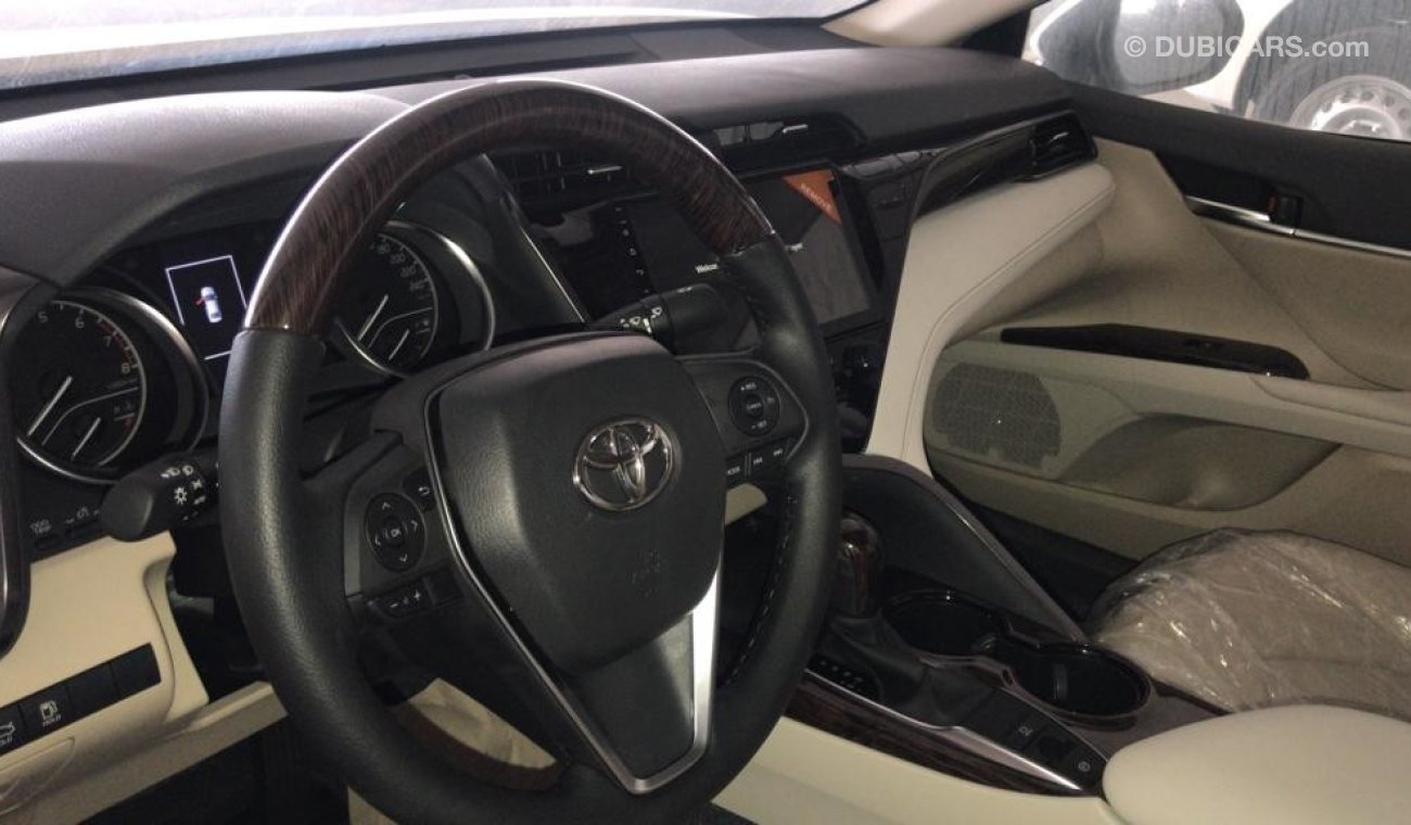 Toyota Camry 2.5L 2019 LE