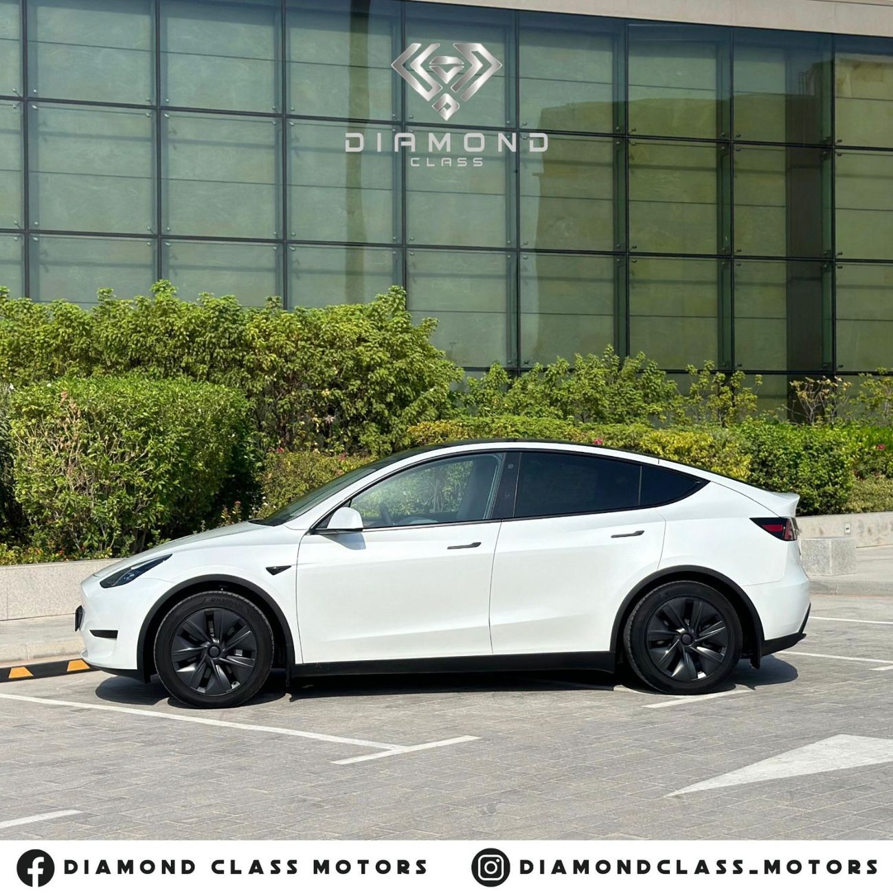 Tesla Model Y Tesla Model Y  Auto Pilot  2023 GCC 3,400 KM 169,000 AED Under Warranty from Tesla  Additional acces