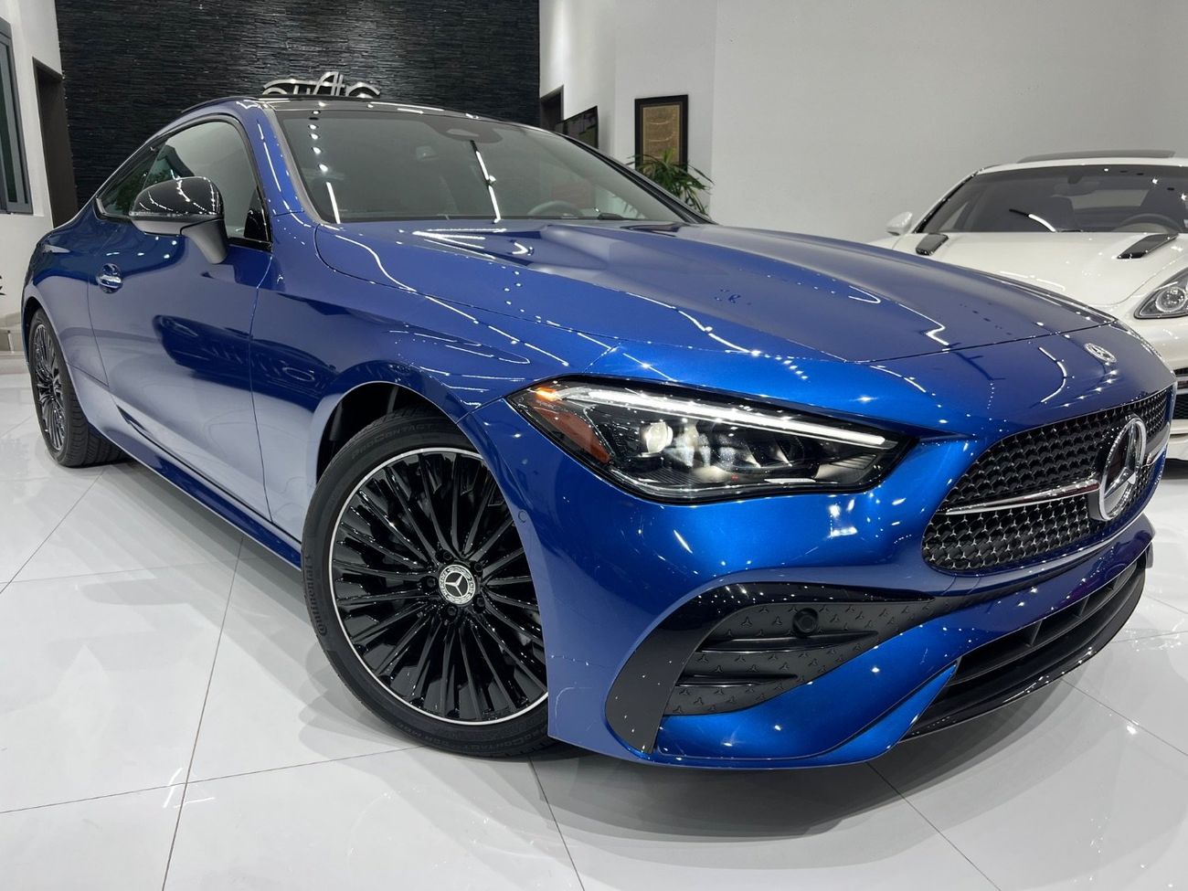 مرسيدس بنز CLE300 4MATIC