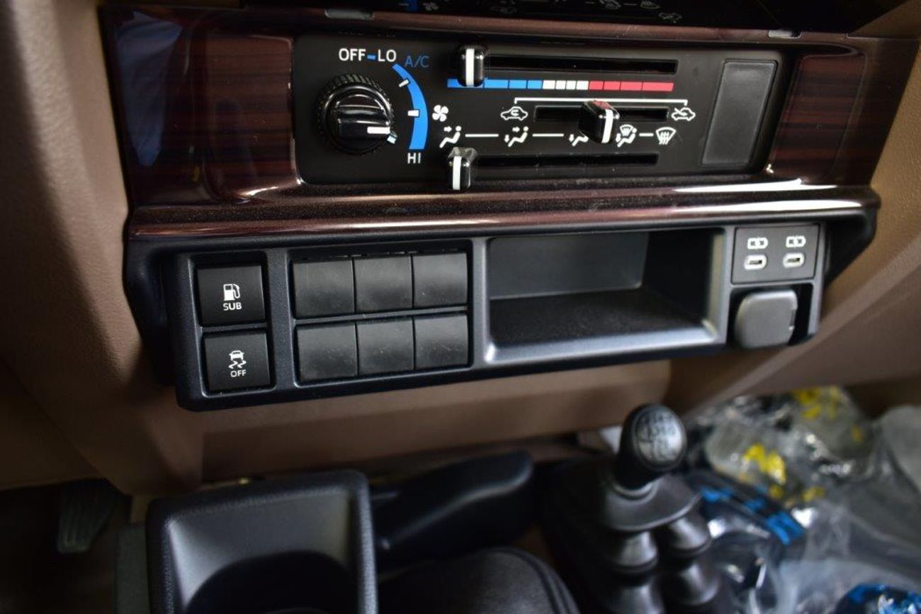 تويوتا لاند كروزر بيك آب 2025 MODEL TOYOTA LAND CRUISER SINGLE CAB PICKUP DLX 2.8L DIESEL 4WD 3-SEATER MANUAL TRANSMISSION –