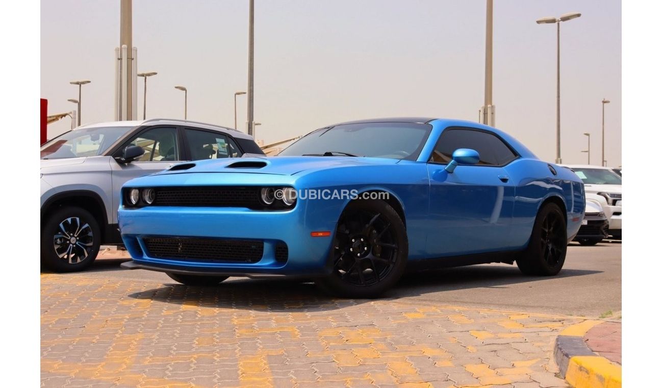Dodge Challenger Dodge Challenger R/T / 2018 / USA / 5.7L 375HP