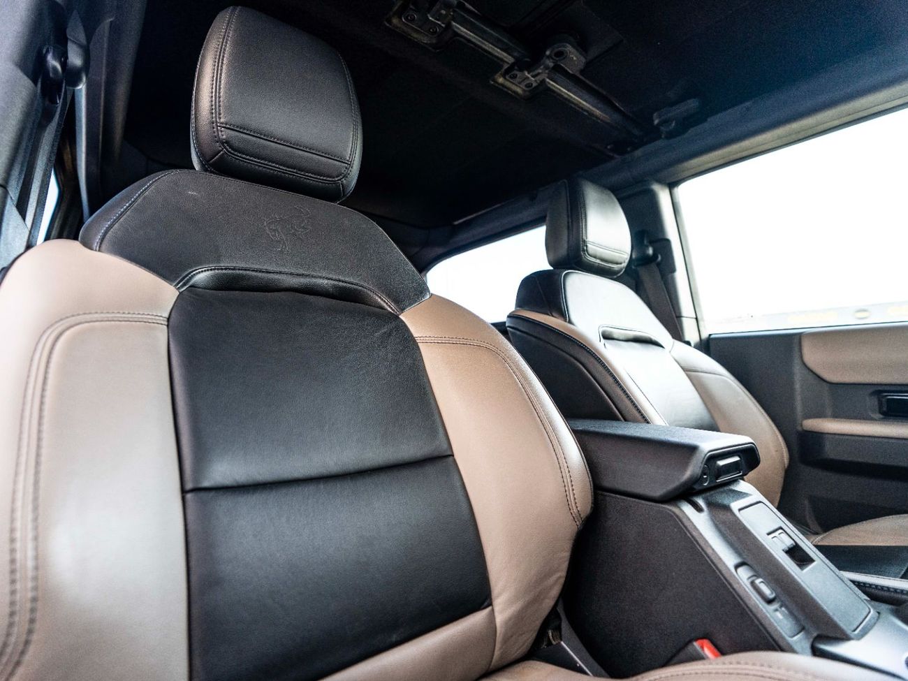 فورد برونكو Wildtrak 2.7L (4 Seater)