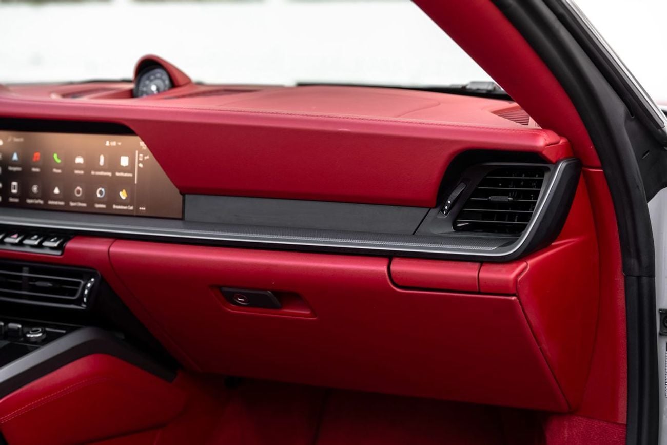 Porsche 911 Carrera 3.0L (380 HP) Convertible