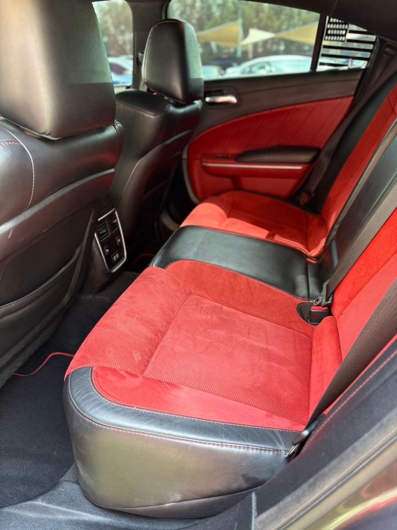 دودج تشارجر SRT8 Scatpack 6.4L