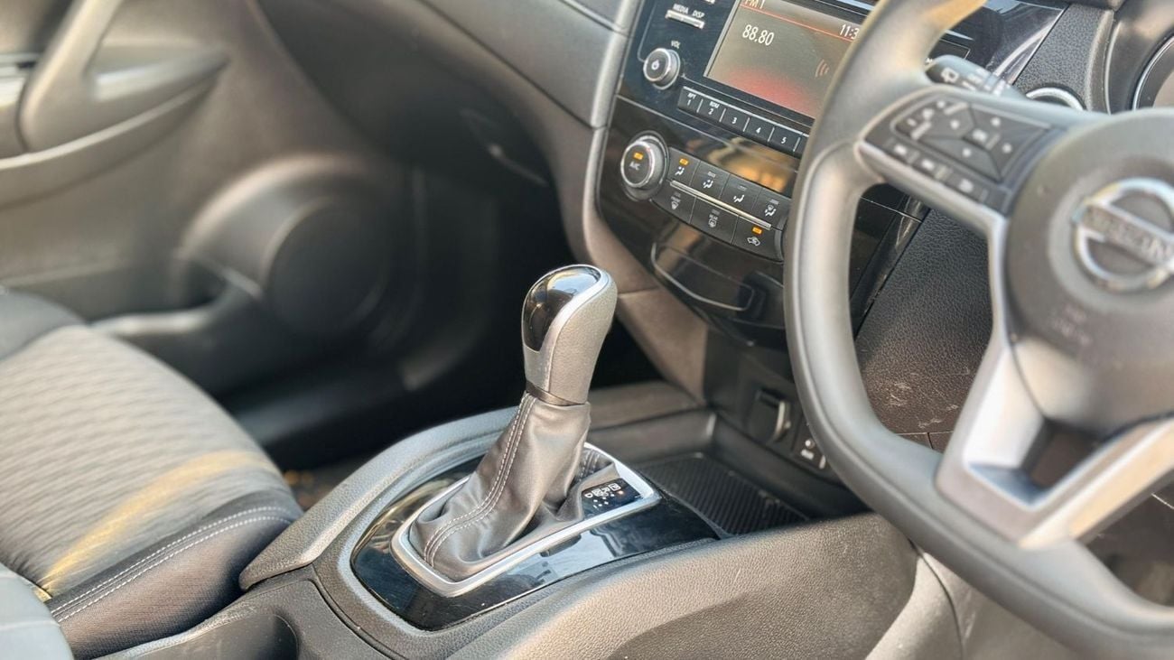 نيسان إكس تريل -