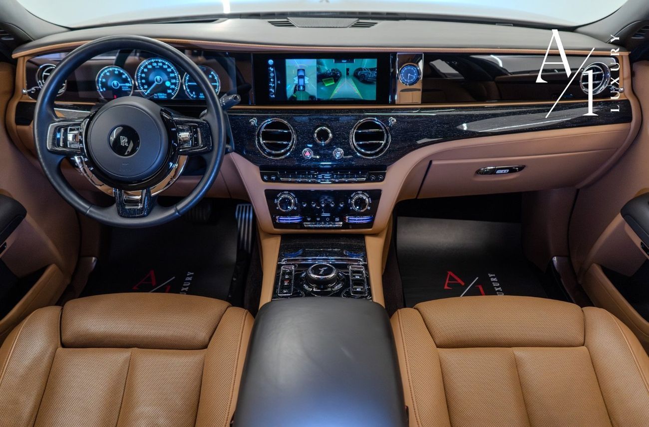 Rolls-Royce Ghost 2021 Rolls Royce Ghost Silver Badge, Comes With Warranty  Service Contract, Fully Loaded, GCC Spec