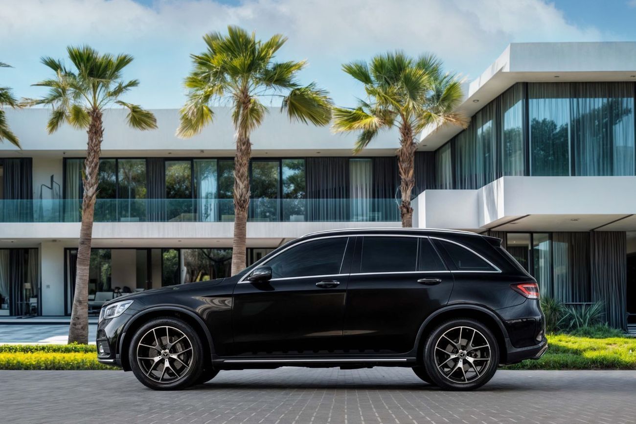 Mercedes-Benz GLC 200 200 AMG | 3,134 P.M  | 0% Downpayment | LOW KM'S || IMMACULATE