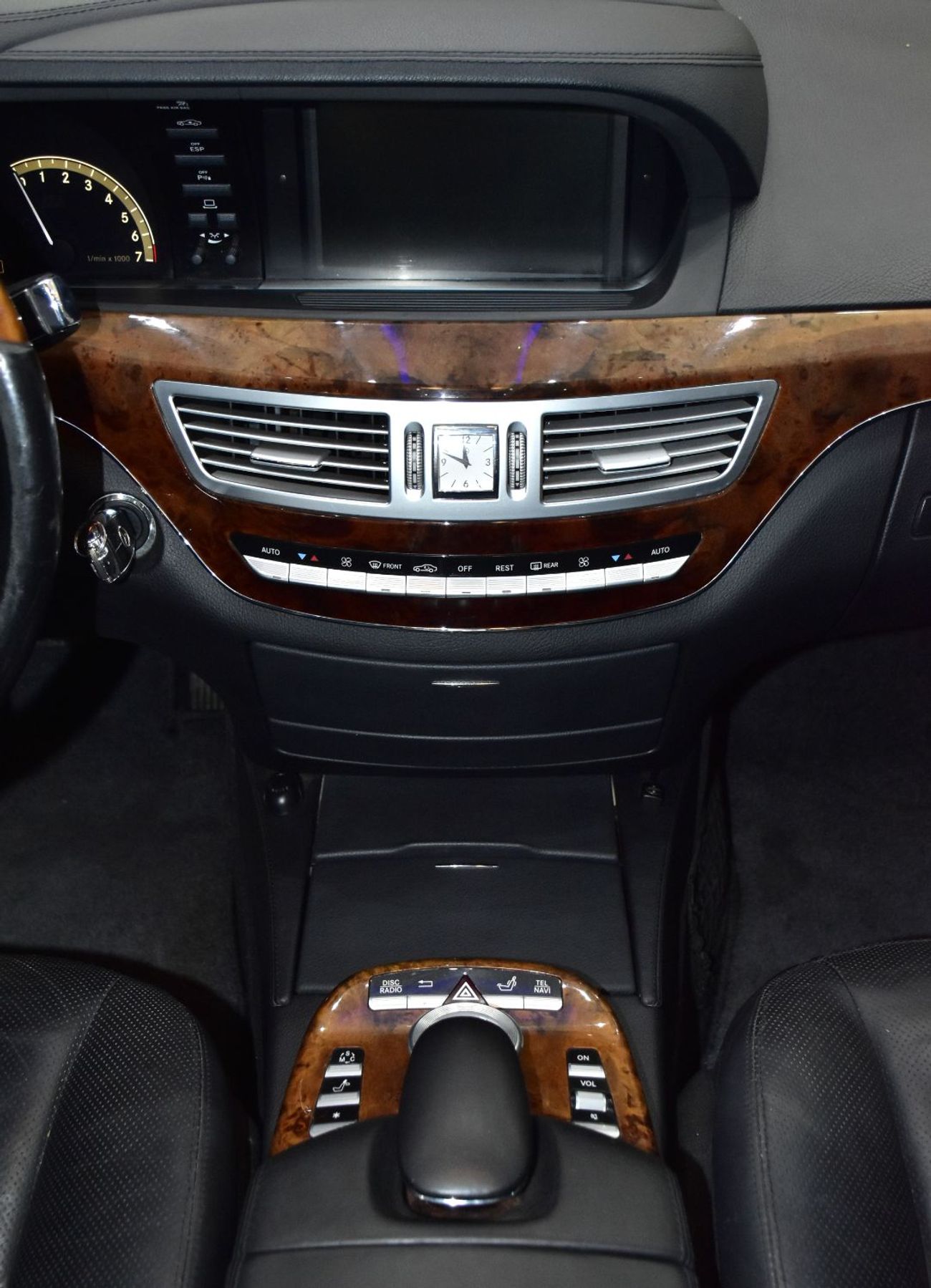 Mercedes-Benz S 550 EXCELLENT DEAL for our Mercedes Benz S550 ( 2008 Model ) in White Color Japanese Specs