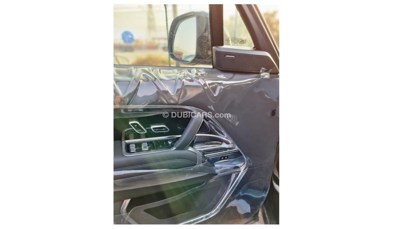 Land Rover Range Rover 2023 Model Range Rover VOGUE 4.4L V8 Petrol SE