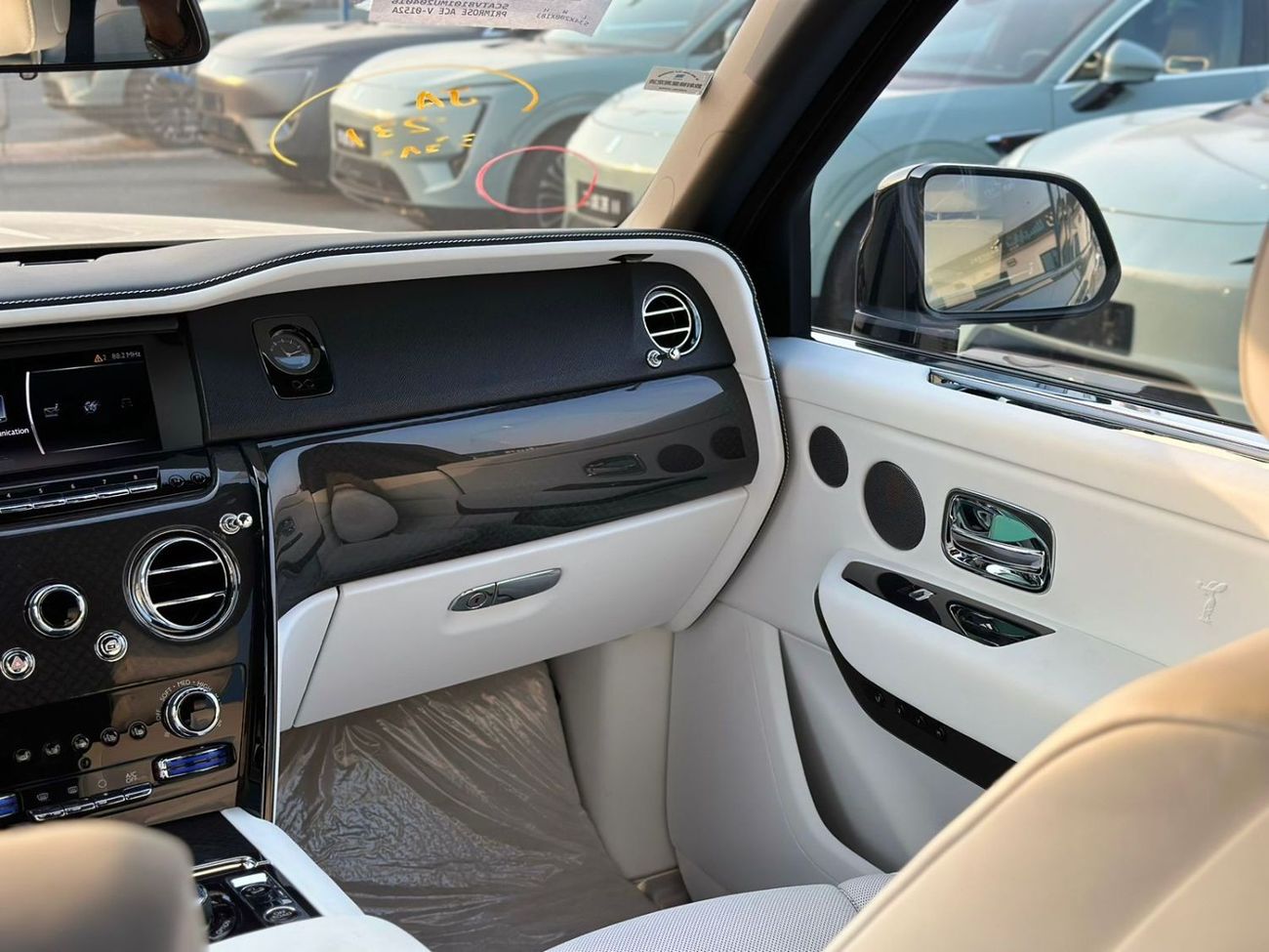 Rolls-Royce Cullinan ROLLS ROYCE CULINAN 2023