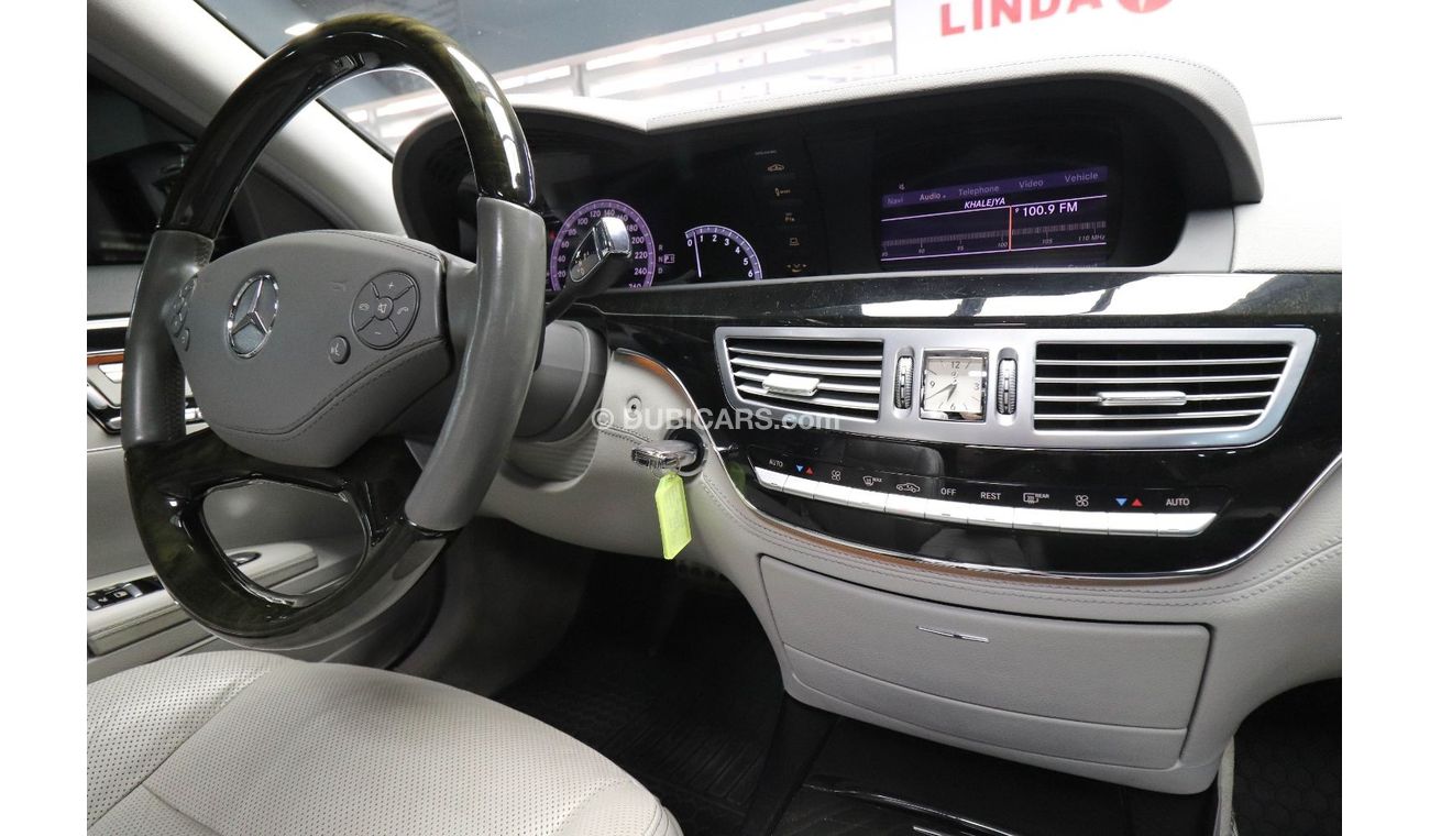 Mercedes-Benz S 550 Mercedes Benz S550 2013 (American Specs) under Warranty.