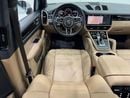 Porsche Cayenne Std 3.0L (335 HP) 2018 Porsche Cayenne, Warranty, Full Service History, Excellent Condition, GCC
