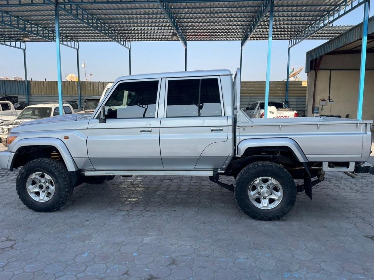 Toyota Land Cruiser Pick Up 2017 RHD Diesel Double Cabin Ful Option Very clean and perfect condition