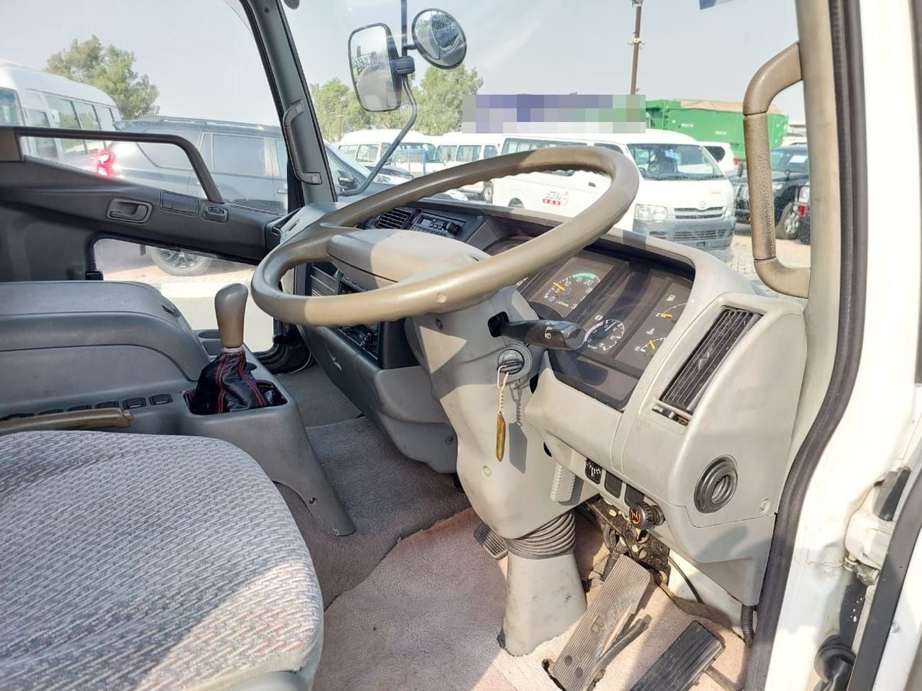 Mitsubishi Fighter MITSUBISHI FIGHTER TRUCK RHD 1998 MODEL 8.2 L DIESEL MANUAL(PM40025)