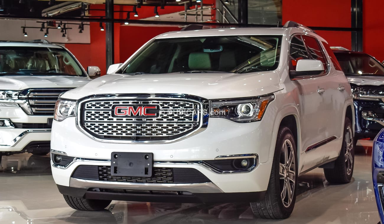 GMC Acadia AWD DENALI