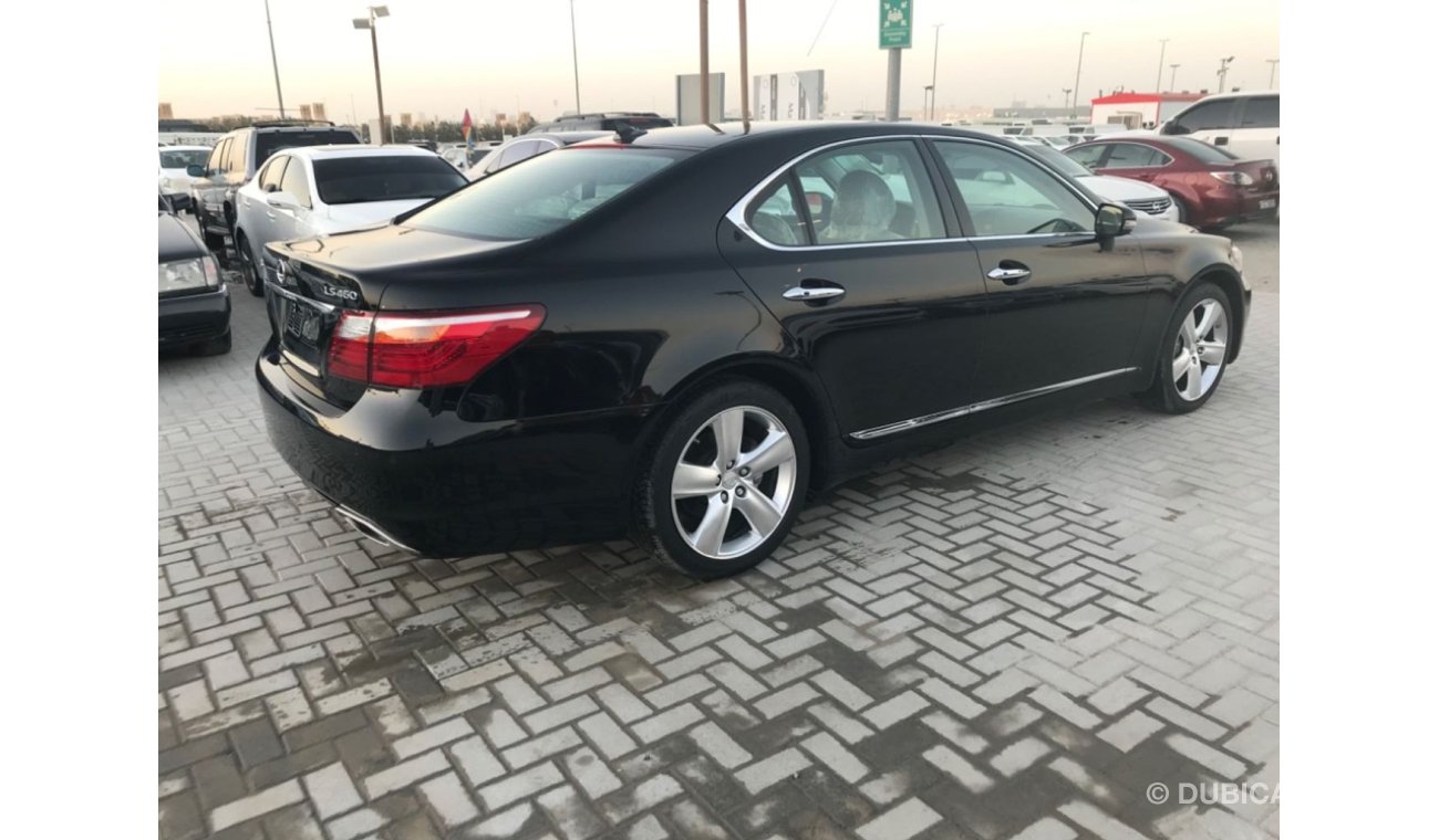 لكزس LS 460 لكزس‏460 موديل 2010 ‫ بحالة ممتازة وارد