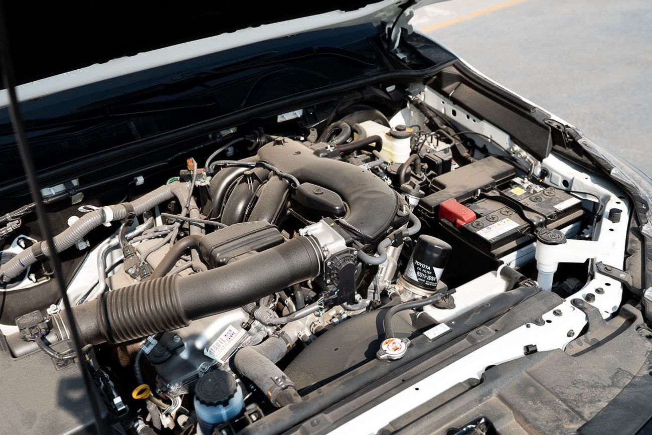 Toyota Hilux GR Sport 4.0L GR-S Rally 4.0L