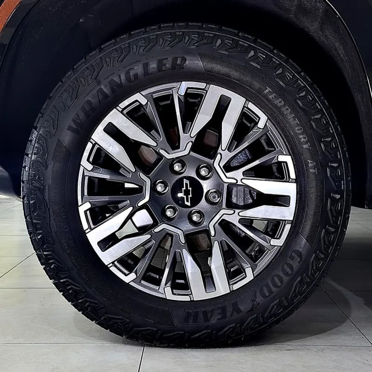 Chevrolet Tahoe LT Z71 5.3L (9 Seater) Z71