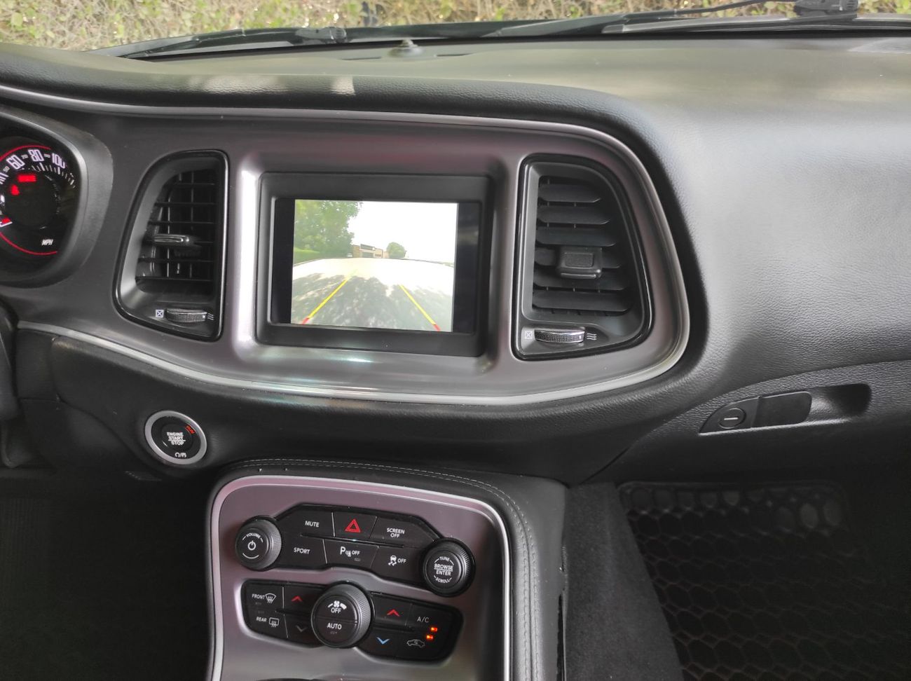 Dodge Challenger SXT Supertrack S 3.6L Full Options no1 Dodge challenger 2019 V6 Supertrack S 3.6L