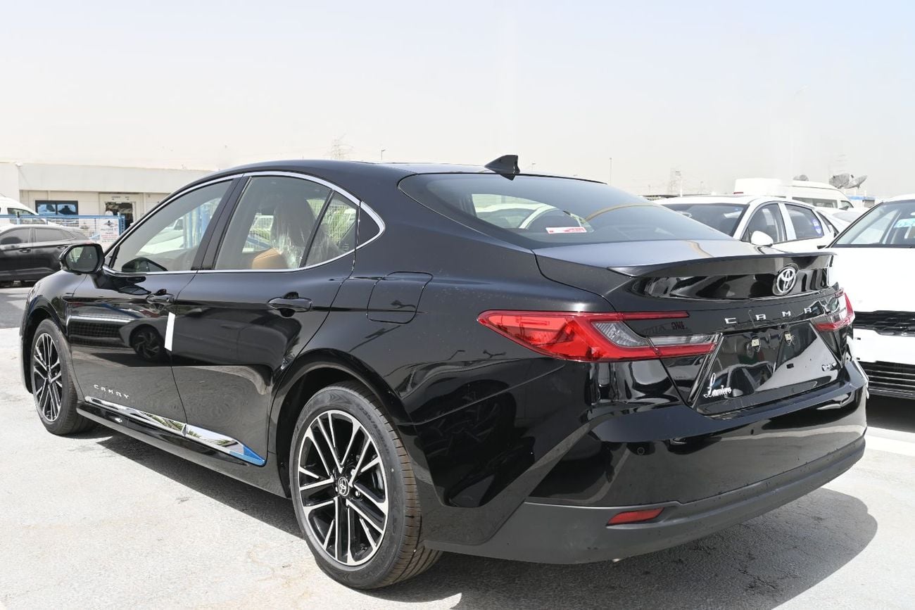 تويوتا كامري Toyota Camry Lumiere 2.5L Hybrid GCC, Model 2026, Color Black