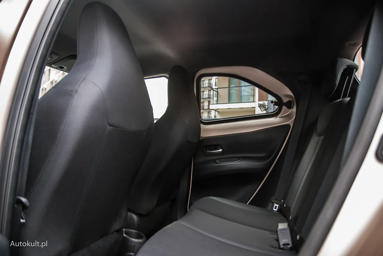 Toyota Aygo interior - Seats
