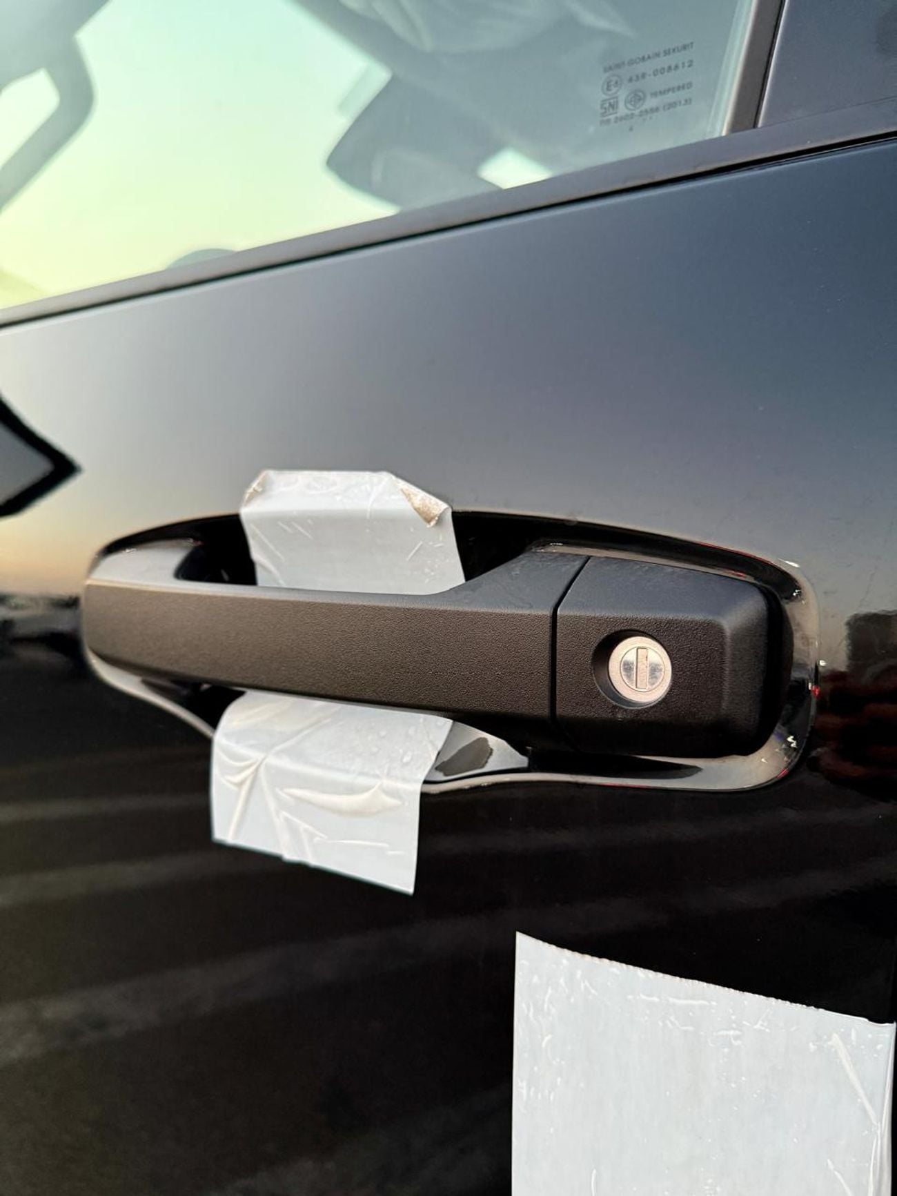 Mitsubishi L200 Mitsubishi L200 manul gear  4*4. Model. 2025. Black